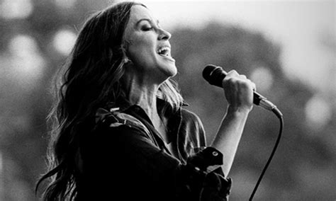 Alanis Morissette Announces 2024 The Triple Moon Tour With Joan Jett