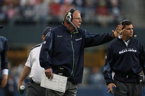 Mike Holmgren Reveals What He Told Russell Wilson About Brett Favre