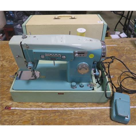 Vintage WHITE Sewing Machine - Schmalz Auctions