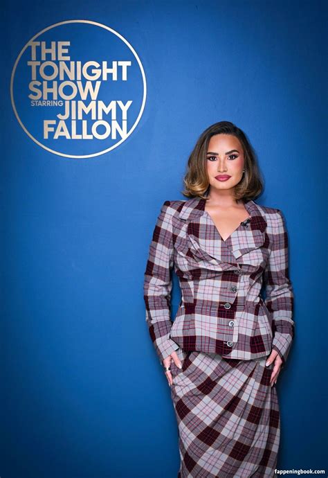 Demi Lovato Ddlovato Nude The Fappening Photo 8175547 FappeningBook