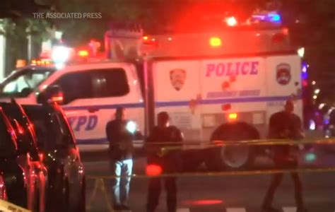 Woman Fatally Shot Pushing Stroller On New York Citys Upper East Side Toronto Sun