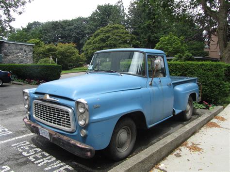 Autoliterate 1960 International Harvester B100