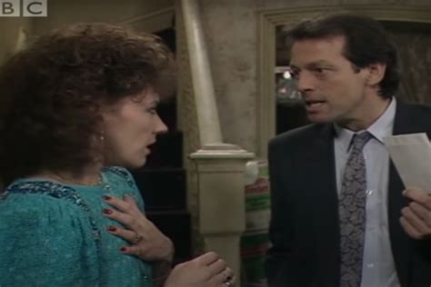 Christmas Countdown 24 Den Asks Angie For A Divorce Eastenders 1986