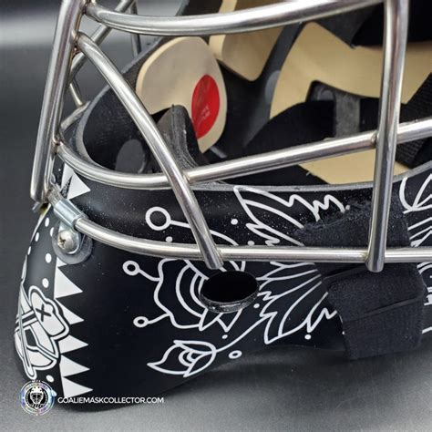 Petr Mrazek Goalie Mask Unsigned 2022 Native American Art Chicago – Goalie Mask Collector