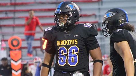newly offered defensive lineman carlon jones sets official visit