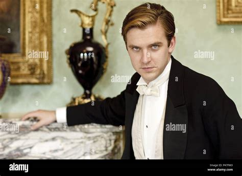 Dan stevens downton abbey hi-res stock photography and images - Alamy