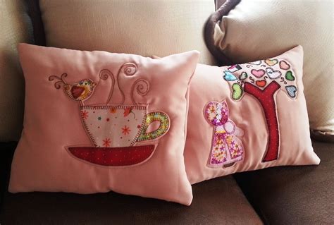 Almohadas Con Aplicaci N En Tela Y Bordados Throw Pillows Tela