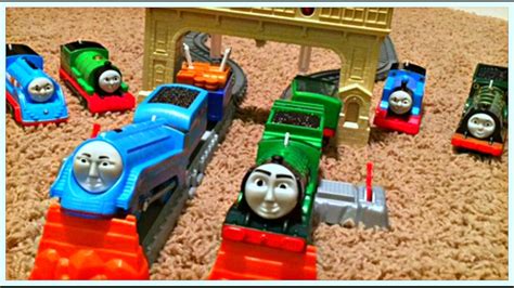 Playing with Trains Thomas & Friends Flying Scotsman & Shooting Star ...