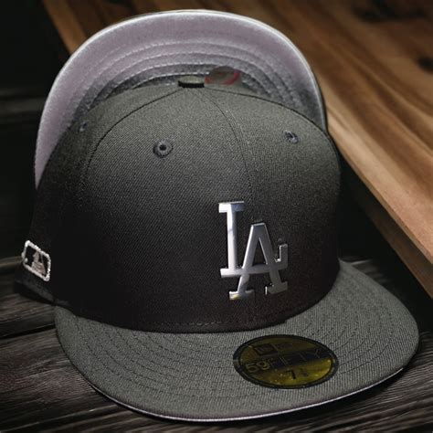 Los Angeles Dodgers New Era “Metal Badge Silver” All Black Gray Bottom ...