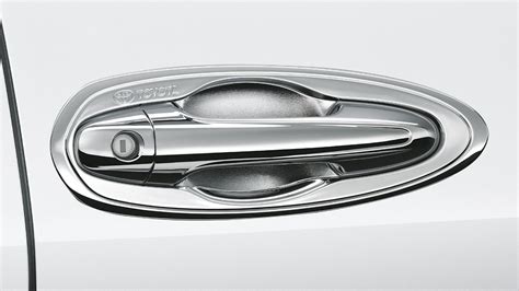 CHROME DOOR HANDLE COVER HILUX REVO