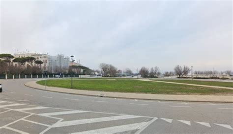 RIMINI Rotonda Sul Mare Dedicata A Lucio Battisti