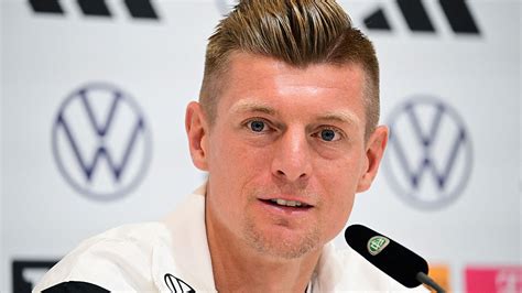 Fahnentr Ger Bei Olympia Toni Kroos Verr T F R Wen Er Abgestimmt Hat