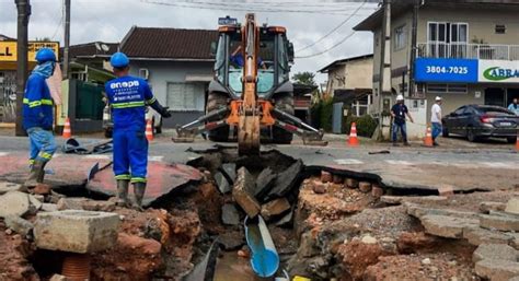 Entenda reparo realizado na tubulação da rua Dona Francisca em Joinville