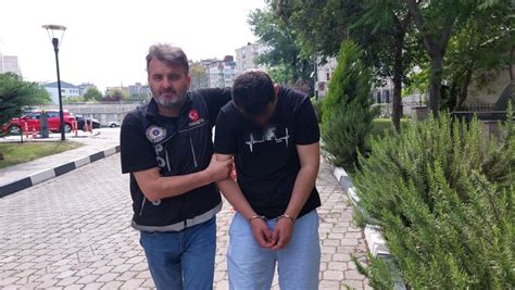 Samsun da Narkotik Polisinin Operasyonu Uyuşturucu Bulunan Kişi