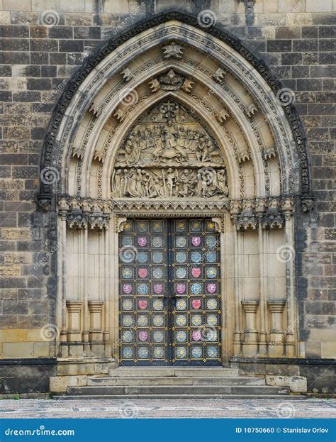 arch   catholic cathedral stock photo image  arch ladder