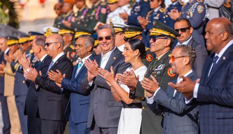 Presidente Abinader Encabeza Acto De Homenaje A La Bandera Nacional Z