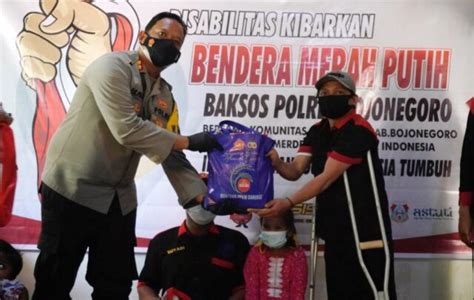 Gelorakan Merdeka Dari Covid Polres Bojonegoro Salurkan Bansos Dan