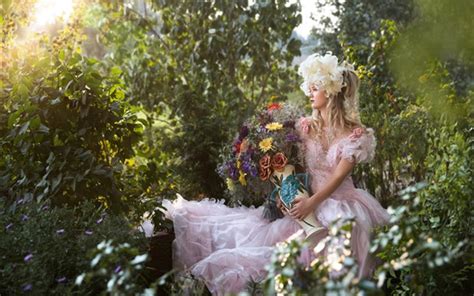 Schönes weißes Kleid blonde Mädchen Blumen Blumenstrauß Natur