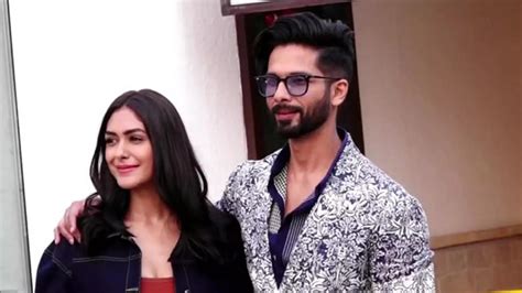 Shahid Kapoor Mrunal Thakur On Promotional Spree For ‘jersey