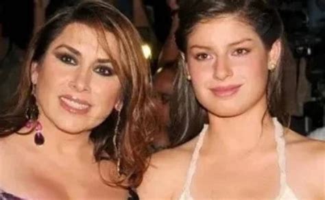 Muere La Abuela De Romina Mircoli Hija De La Cantante Dulce