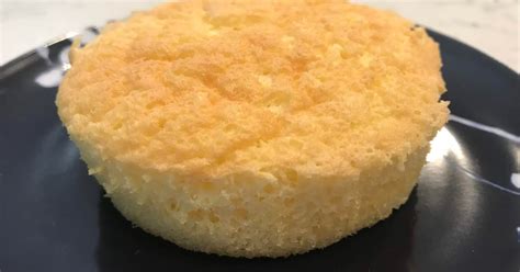 pastry chefs baking mamon filipino sponge cake