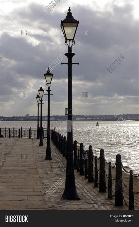 River Mersey 02 Image & Photo (Free Trial) | Bigstock