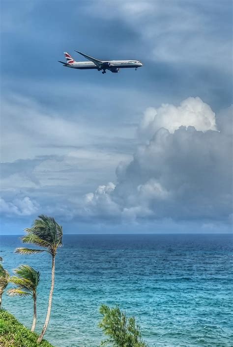 Barbados Photographic Society | BA landing in the opposite direction