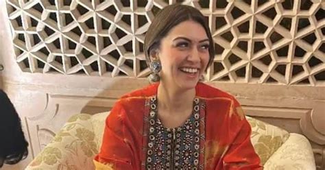 Hansika Motwani Sohael Khaturiya Wedding My 3 Actress Looks Elegant