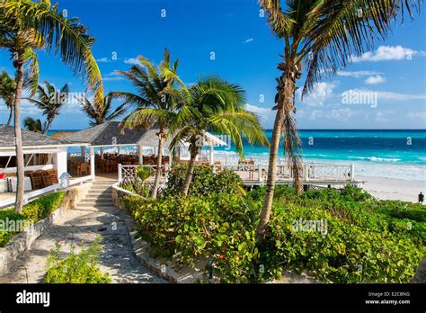 Bahamas Harbour Island Coral Sands Hotel Stock Photo Alamy