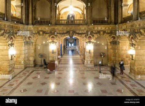 Surrogates Court Lobby Nyc Stock Photo Alamy