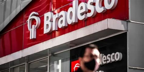 Queda do Bradesco altera competição por lucros dos grandes bancos