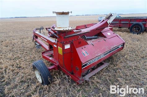 International 720 Pull Type Forage Harvester W 5 Pickup Head BigIron