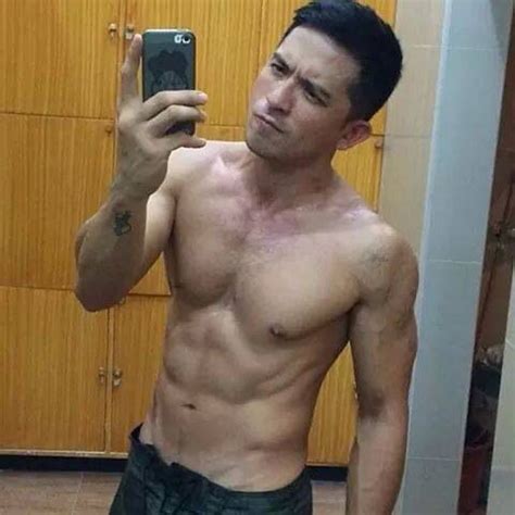 Dennis Trillo D Japanese Boyfriend Handsome Asian Men Hot Asian Men