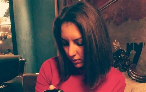 sygkinhtiko antio toy mega sth dhmosiografo tina alexandrh poy