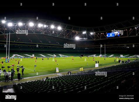 Vor dem Heineken Champions Cup Spiel im Aviva Stadium Dublin wärmen