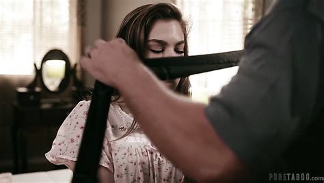 Alexis Fawx HD Porn Videos XCafe Page 2