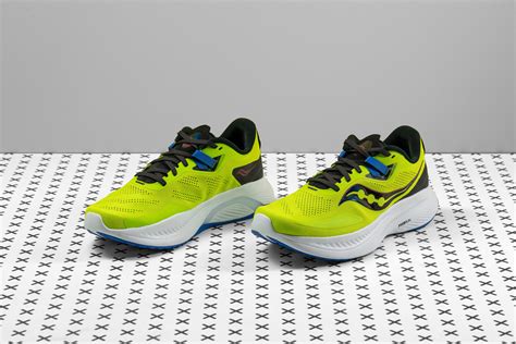 Cut in half: Saucony Guide 15 Review | RunRepeat