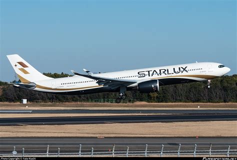 B Starlux Airlines Airbus A Photo By Yuto Kiuchi Id