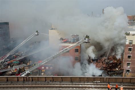 纽约大楼煤气爆炸至少6人死亡 纽约时报中文网