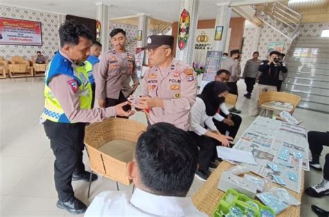 Puluhan Anggota Polresta Palangka Raya Dites Urine Dadakan Ini Hasilnya