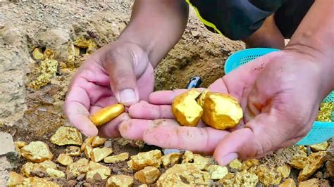 Wow Amazing Digging Up For Treasure Worth Million Dollar From Huge