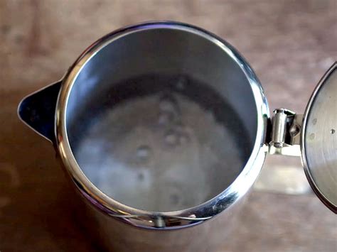 Easy Ways To Clean Your Percolator Coffee Pot