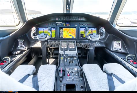 Cessna Citation Longitude Cockpit