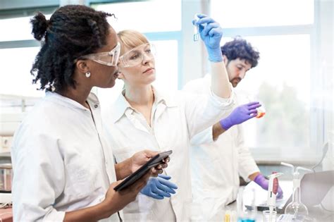 How To Become A Biochemist In Canada