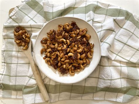 Sweet & Spicy Coconut Cashews - Joy Bauer