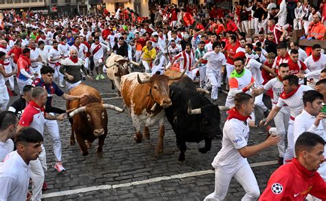 6 Ljudi Zadobilo Povrede U Tradicionalnoj Trci S Bikovima U Pamploni