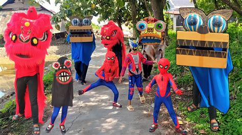 Naruto Dan Superhero Bermain Barongan Barongsai Barongan Kardus