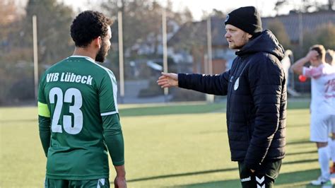 Kartenflut Und Sieben Tore Ratzeburger SV Und VfB U23 Bestreiten