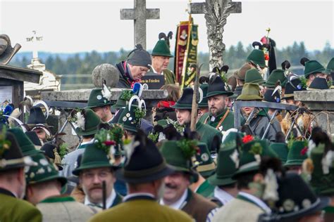 Gebirgsschützen gedenken der Sendlinger Mordweihnacht Bilder