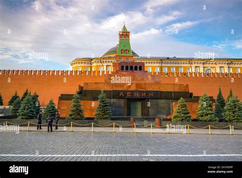 Mausoleum Von Lenin Fotos Und Bildmaterial In Hoher Auflösung Alamy